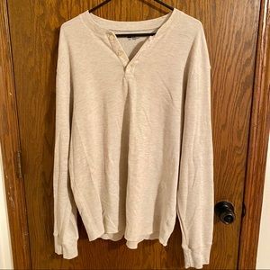 Gap three button long sleeve shirt